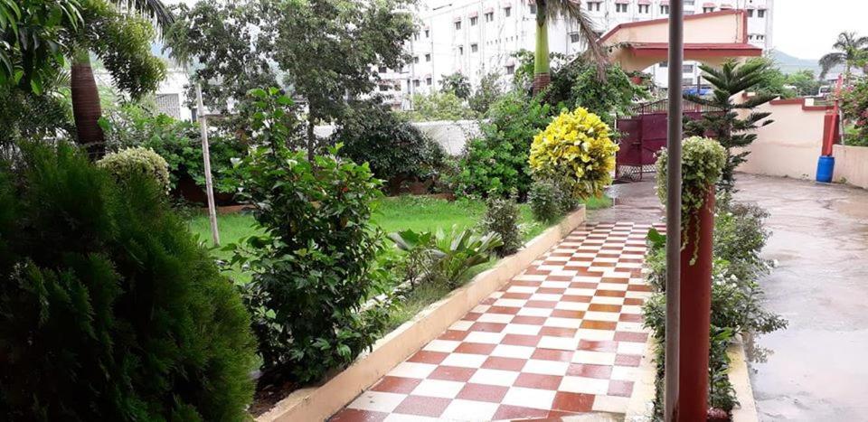 Hotel Guru Kripa Jamshedpur Ngoại thất bức ảnh